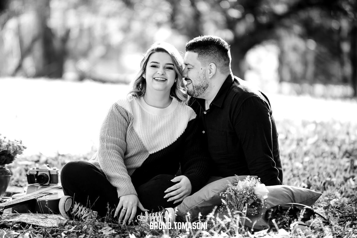 Foto Victoria & Lucas | Ensaio de noivado - Imagem 2